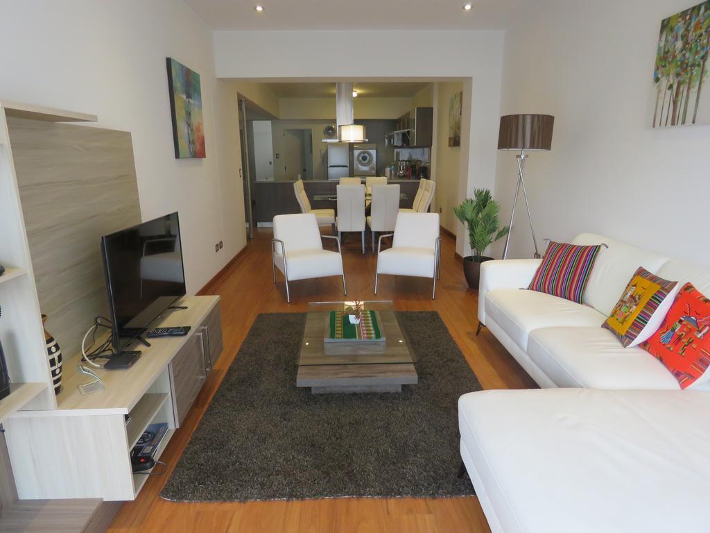 Spacious Apartment In Miraflores Lima Pokój zdjęcie