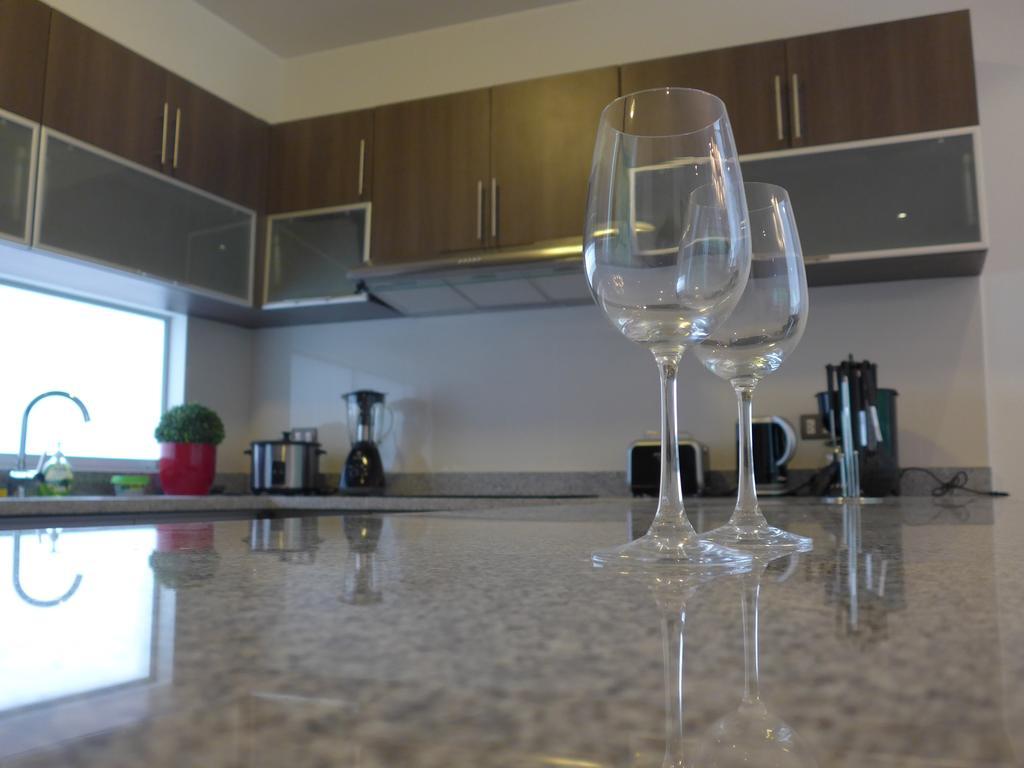 Spacious Apartment In Miraflores Lima Pokój zdjęcie
